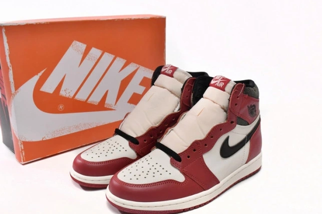 Bmlin OG Found Retro 1 and DZ5485-612 Chicago Jordan High Lost 0820